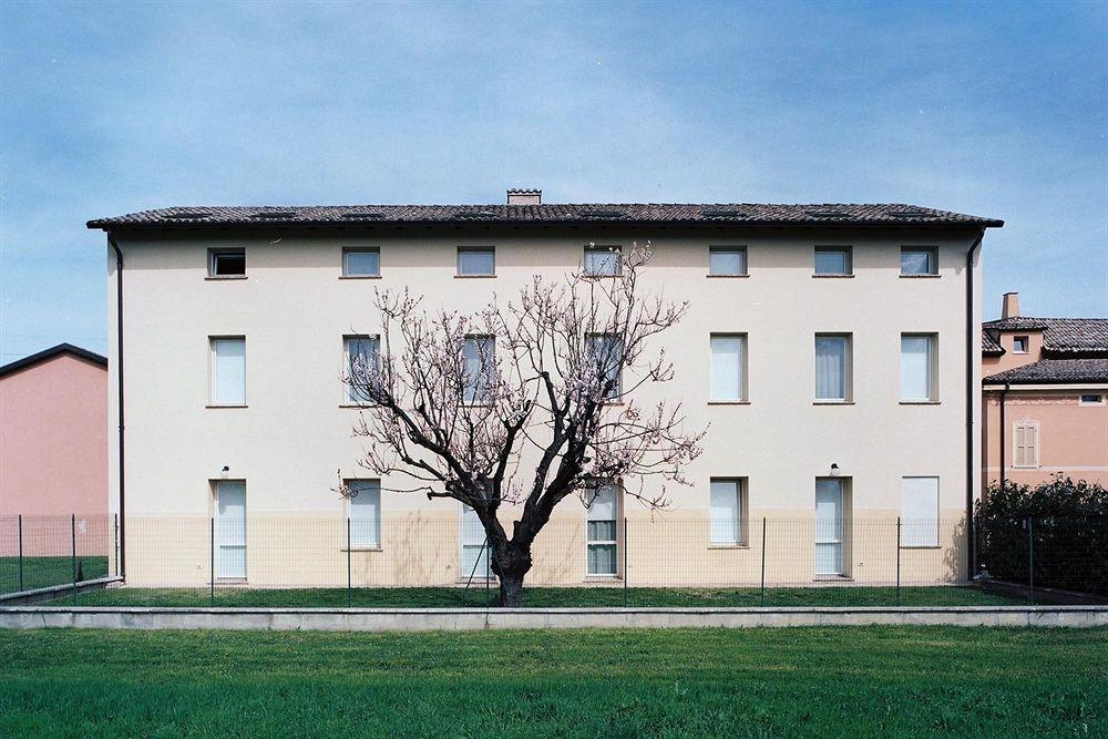 Villa Meli Lupi - Residenze Temporanee Parma Exteriér fotografie