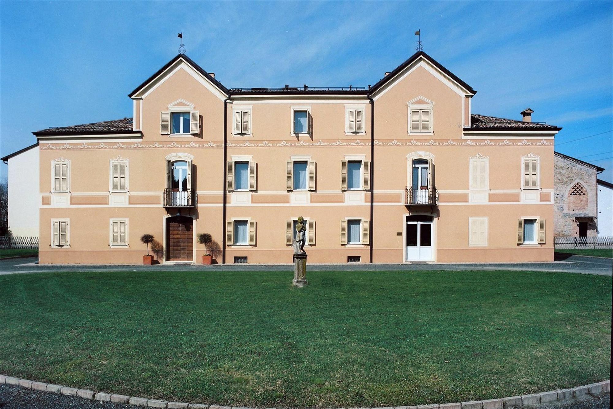 Villa Meli Lupi - Residenze Temporanee Parma Exteriér fotografie